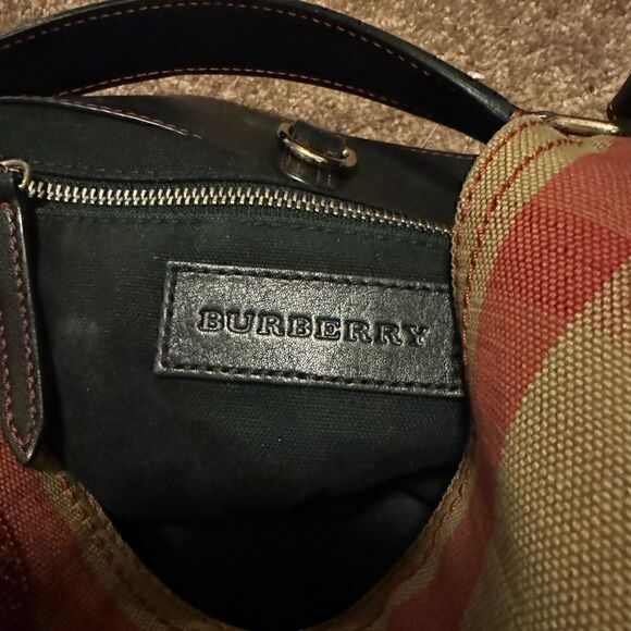 Limited Edition Burberry Bucket Bag - Picture 3 of 6
